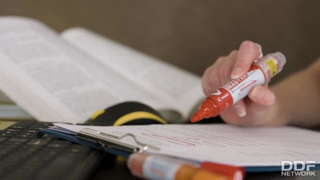 Сделай перерыв в работе и потрахайся в своё анальное отверстие - #1