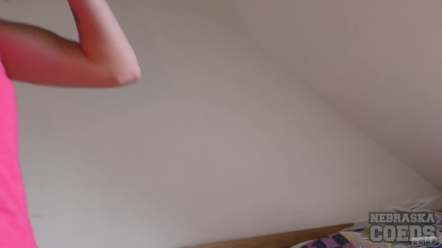 Очень неплохая домашняя мастурбация с помощью подручных средств - #1